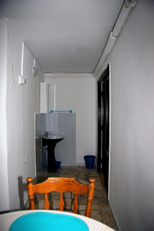 Apartments Valerija Supetar Ngoại thất bức ảnh